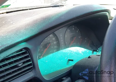 2001 Subaru Legacy L z USA, uszkodzony, nr VIN 4S3BH635117302000